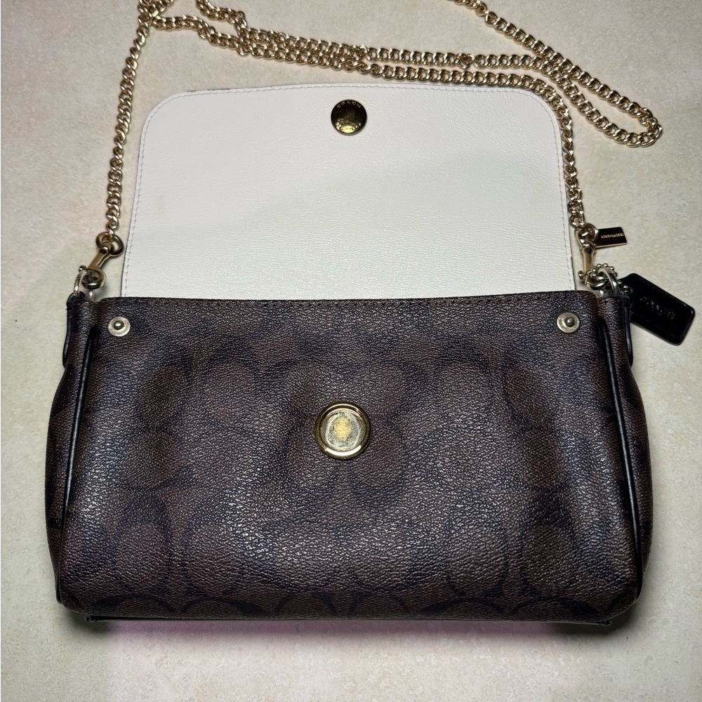 Coach Signature Reversible 2-1 Flap  Crossbody Bag with Gold Chain Pre-owned